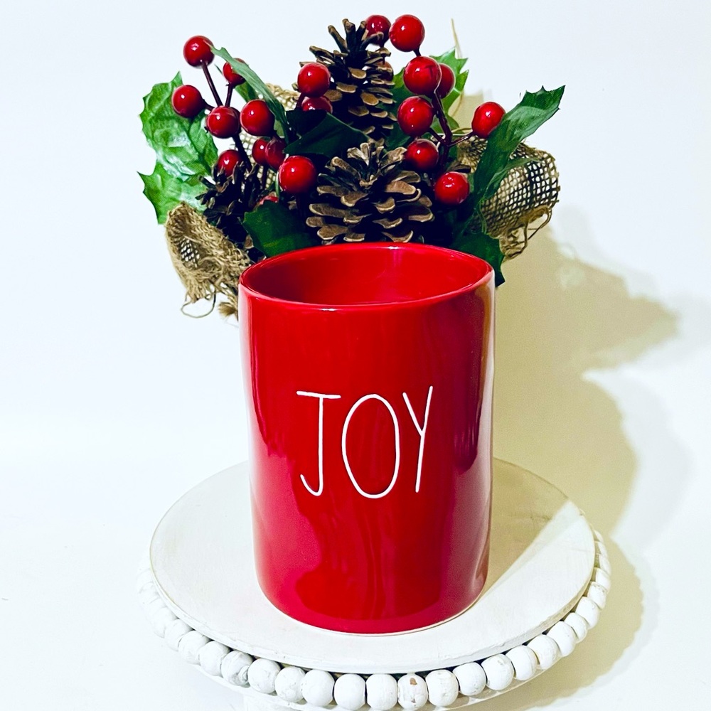 Rae Dunn / DW Home Christmas Candle 🕯️